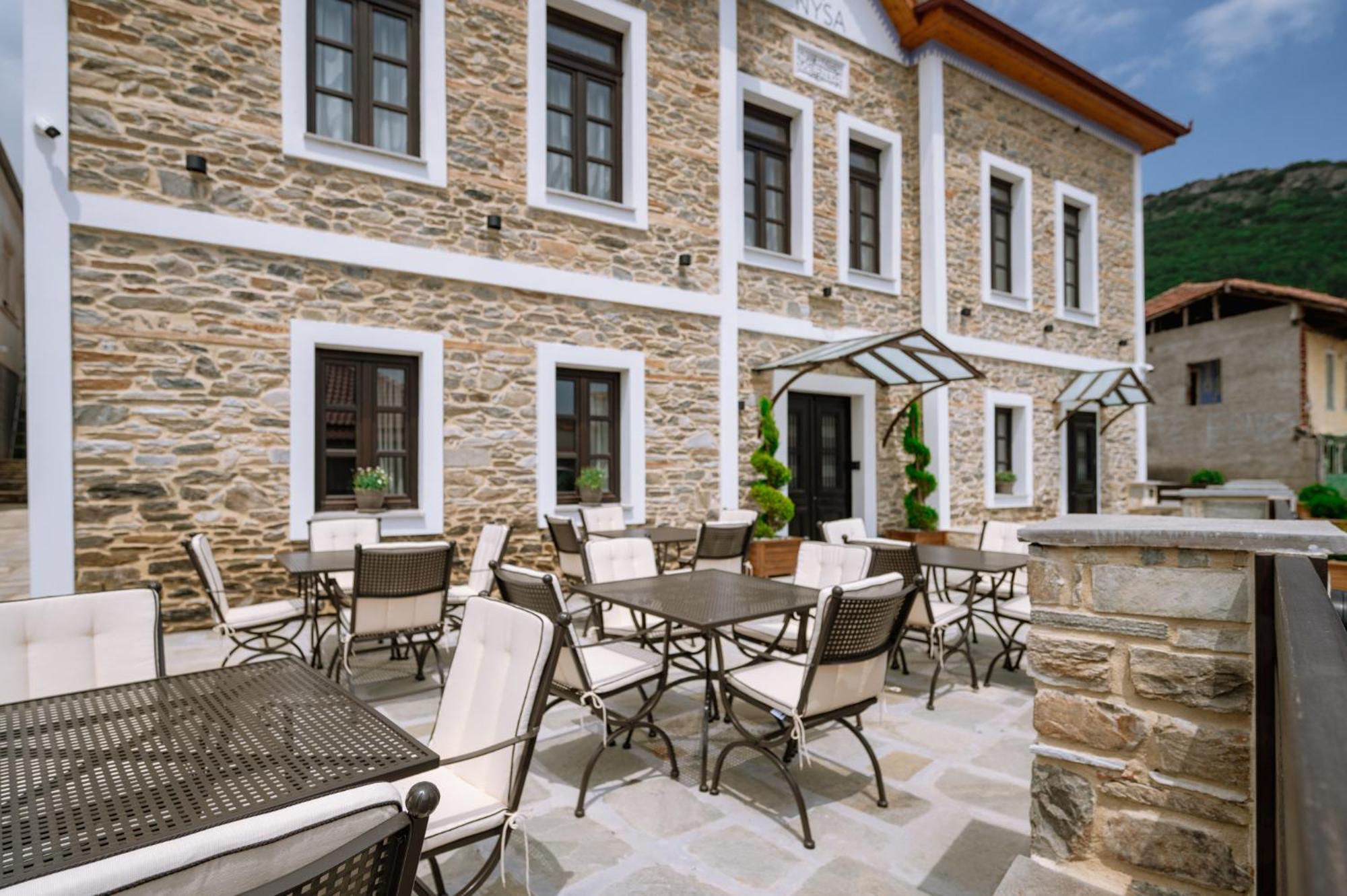 Νysa Hotel Mousthéni Buitenkant foto